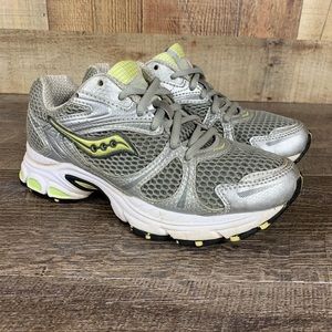 Saucony Gris Twister Women’s Sz 6 Running Shoe